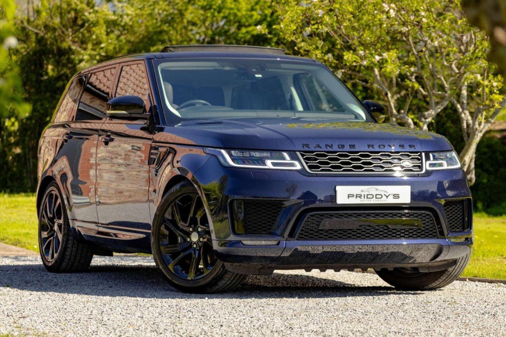 Used LAND ROVER RANGE ROVER SPORT 2019 Blue for sale - £31790 in ...